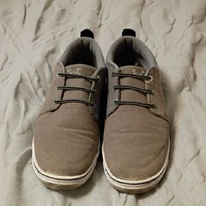 Under Armour Men's Gray Sneakers